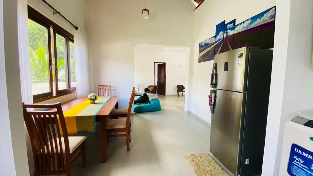 קנדי Travel Inn Deluxe Anniewatta מראה חיצוני תמונה